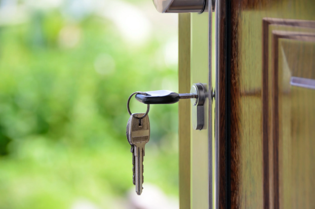 Want To Sell Your House? Here Are Some Helpful Tips