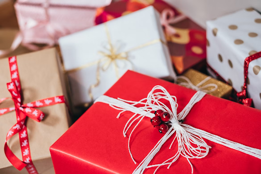 Top Christmas Gifts For Couples