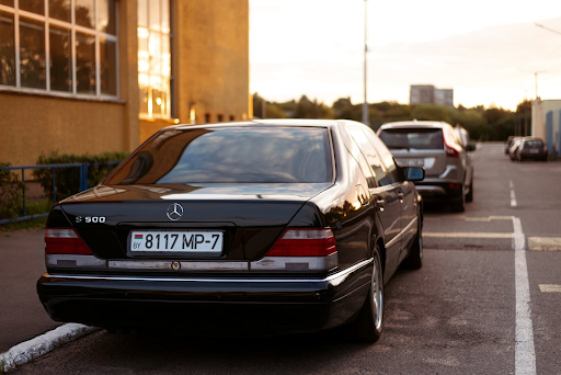 Black Mercedes S500