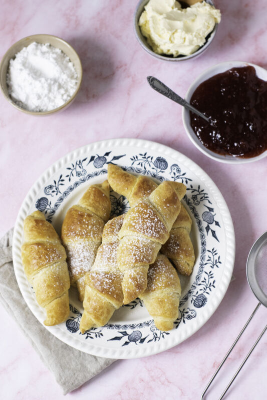 Budget Bakery at Home: Easy, Fail-Proof Croissants That Impress