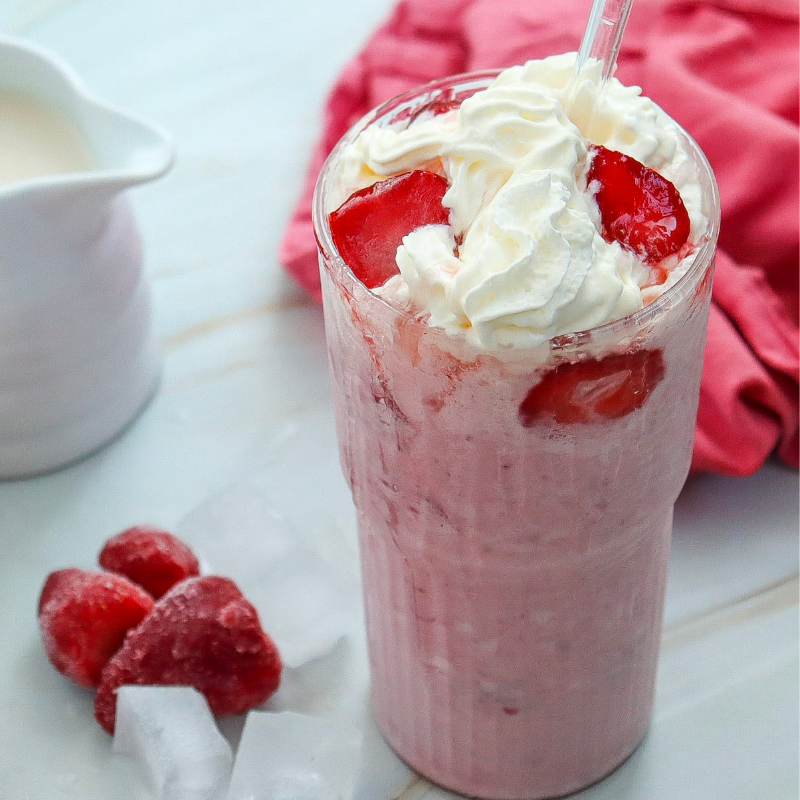 Healthier Strawberry Cheesecake Frappuccino (Starbucks Inspired)