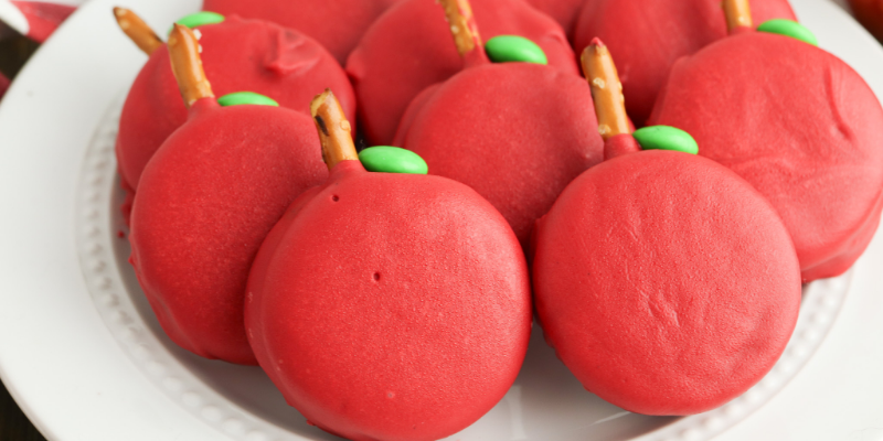 These Apple Oreos Are the Cutest Treats