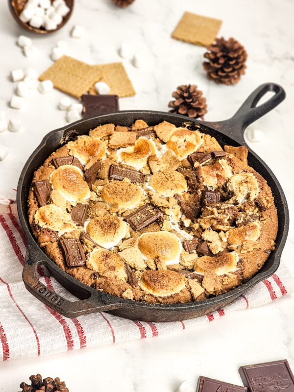 Campfire-Inspired S’mores Skillet Cookie