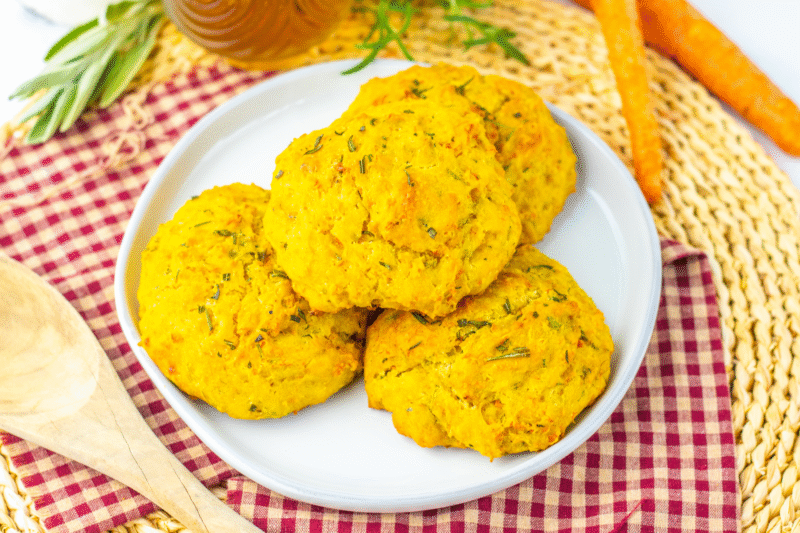 35 Christmas Appetizers Featuring Cranberries, Brie, and Holiday Flavors