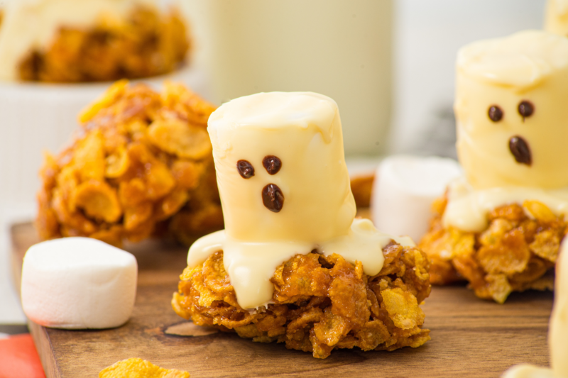39 Spooky-Sweet Halloween Desserts for Kids