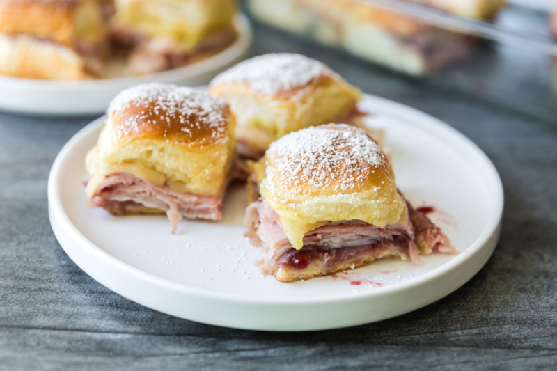 25 Easy Turkey Sandwich Recipes for Lunch, Dinner & Leftovers